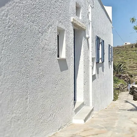 Tinoshomelidays Residences * Venardatos