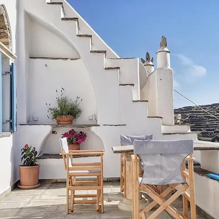 別荘 Tinoshomelidays Residences Venardatos