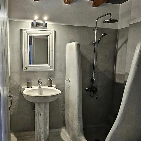 Tinoshomelidays Residences Holiday home *