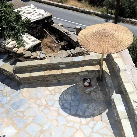 Tinoshomelidays Residences בית נופש Venardatos