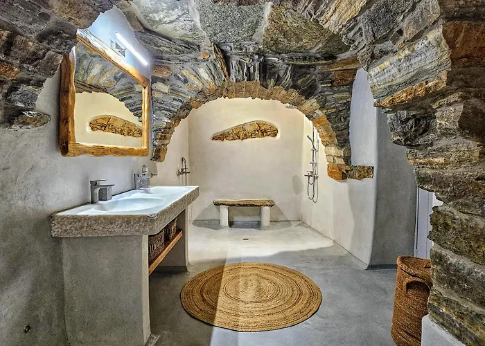 Tinoshomelidays Residences Venardatos