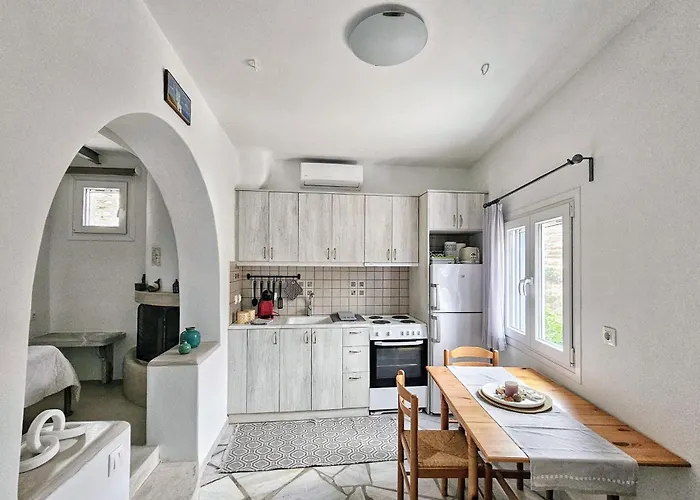 Tinoshomelidays Residences بيت للعطل