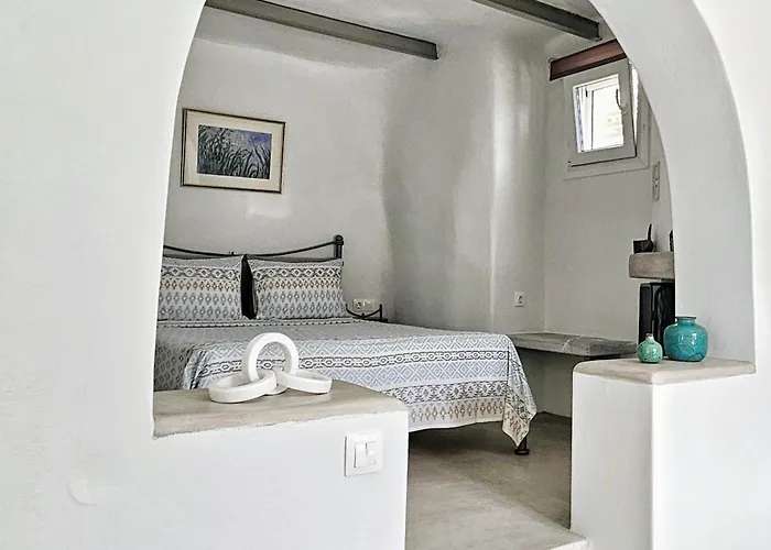 Tinoshomelidays Residences بيت للعطل Venardatos