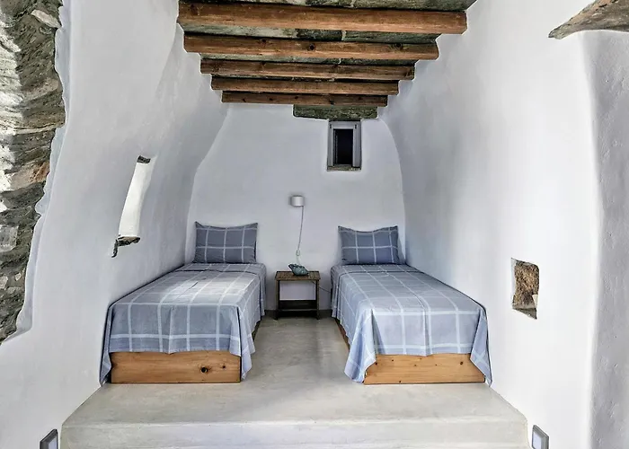 Tinoshomelidays Residences بيت للعطل Venardatos